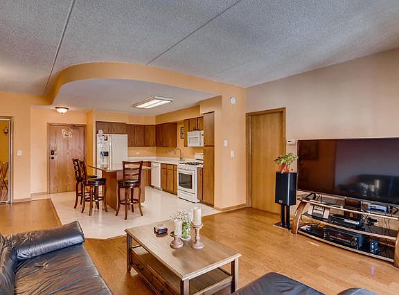 5th image of 7410 W Lawrence Ave Unit 213