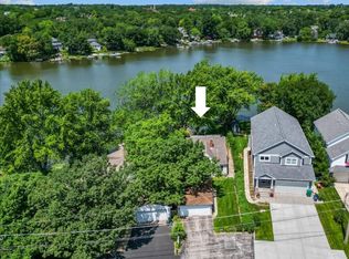 24060 N Lakeside Dr, Lake Zurich, IL 60047