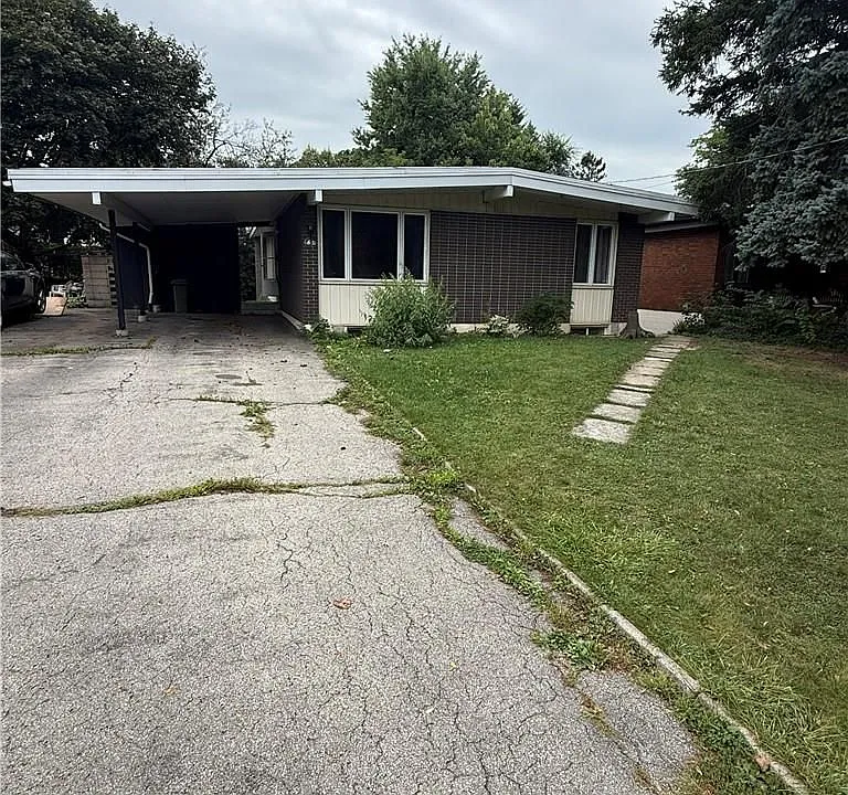 63 Sanatorium Rd #UPPER LEVEL