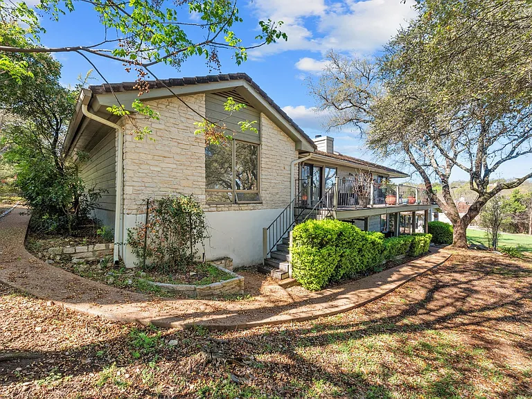 604 Rolling Green Dr — Photo 38