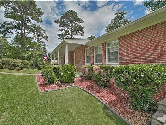 4th image of 4826 Hillsdale Cir