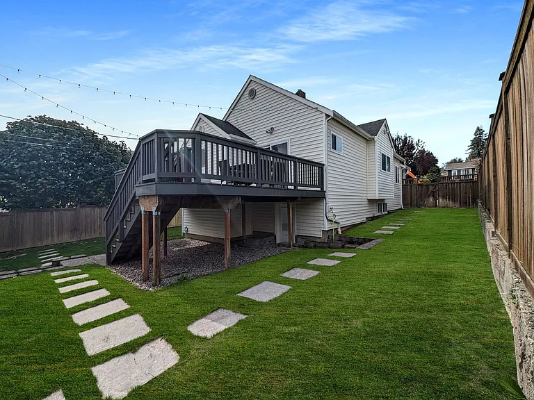 4030 38th Ave SW — Photo 44