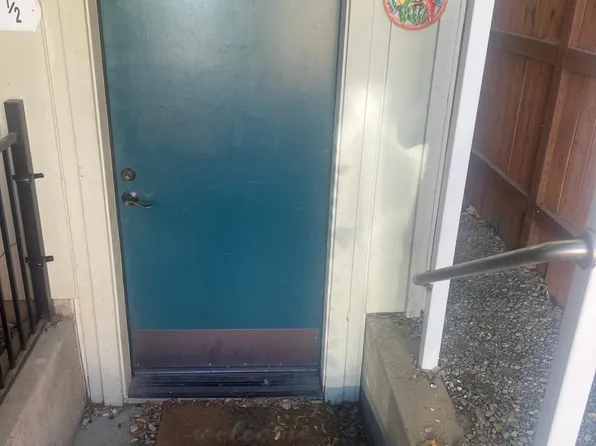 247 B St #1/2, Yuba City, CA 95991