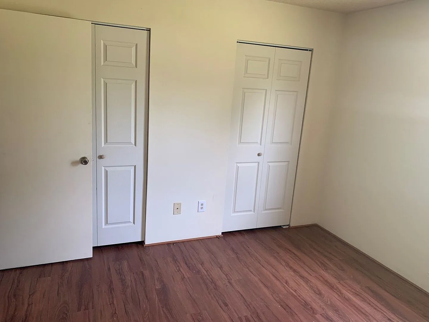 Quaint home located in City Limits — Photo 3