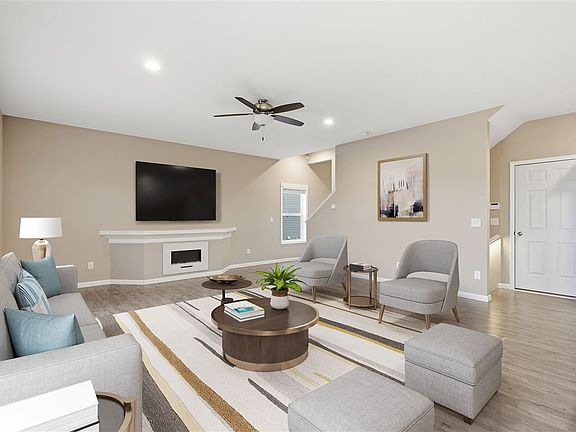 5th image of 1112 Mary Ln