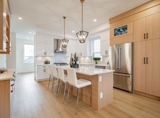 16681 16th Ave, Surrey, BC V4A1M7