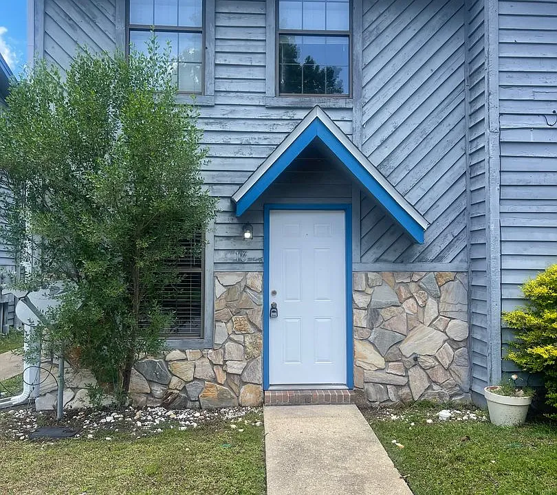 1325 Greendale Ave #16