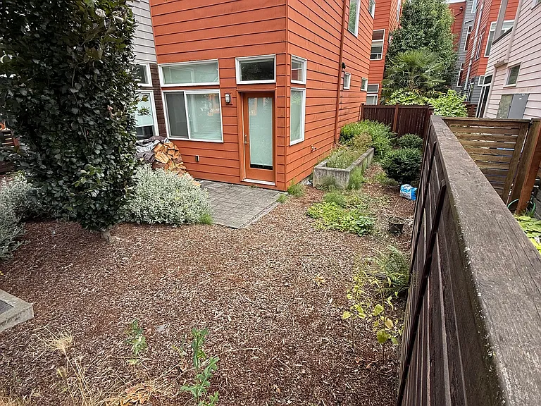 4046A Martin Luther King Jr Way S — Photo 3