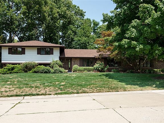2nd image of 755 Stanbridge Dr
