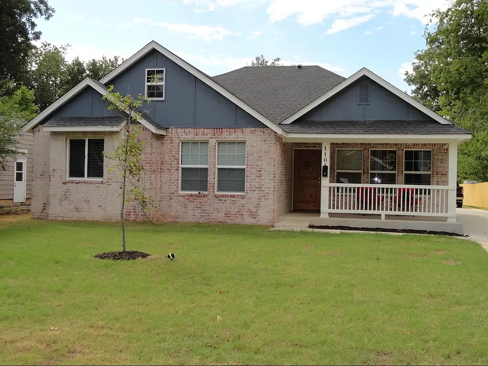 1108 W Eufaula St