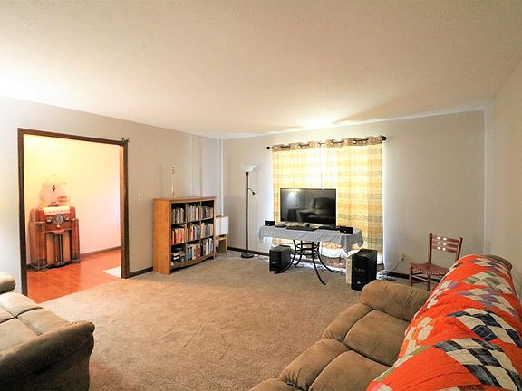 4th image of 107 Sena Way
