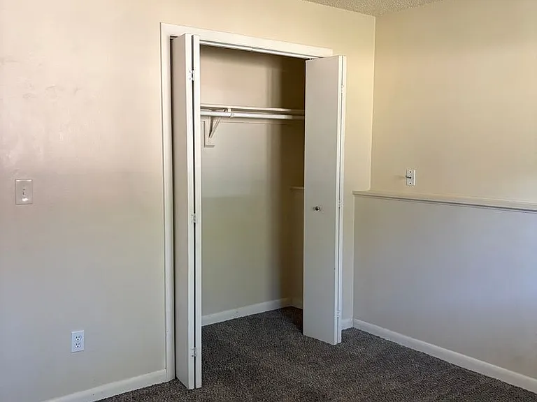 407 Mountain View Pl — Photo 11