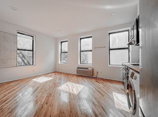 132 E 7th St APT 4, New York, NY 10009