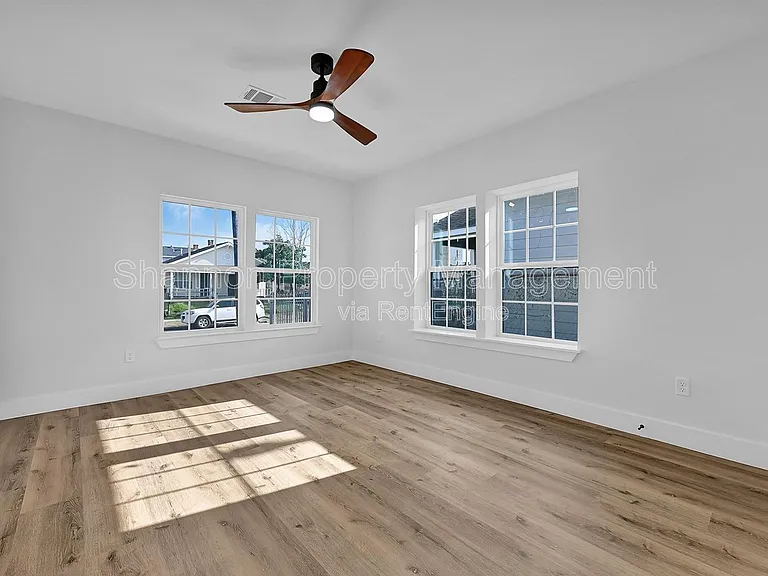 224 Everton St — Photo 13