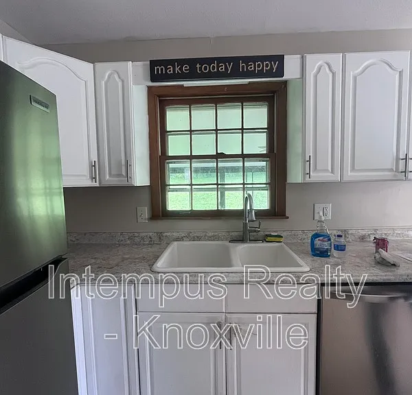 7931 W Cliff Dr — Photo 5