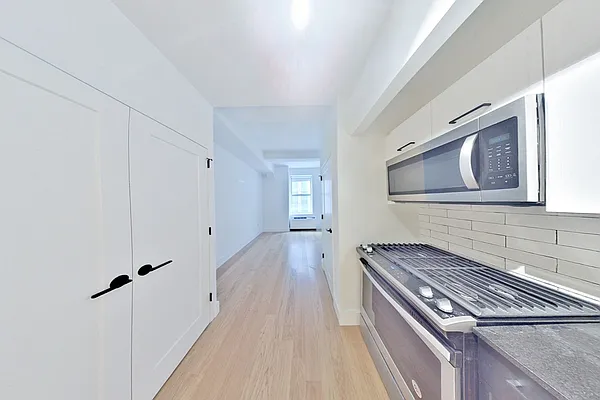 Rented by Pinnacle City Living | media 27