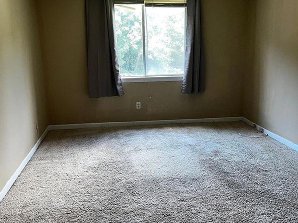 1505 Camelot Dr, Atlanta, GA 30349