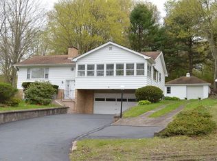 1 Totoket Rd, North Branford, CT 06471