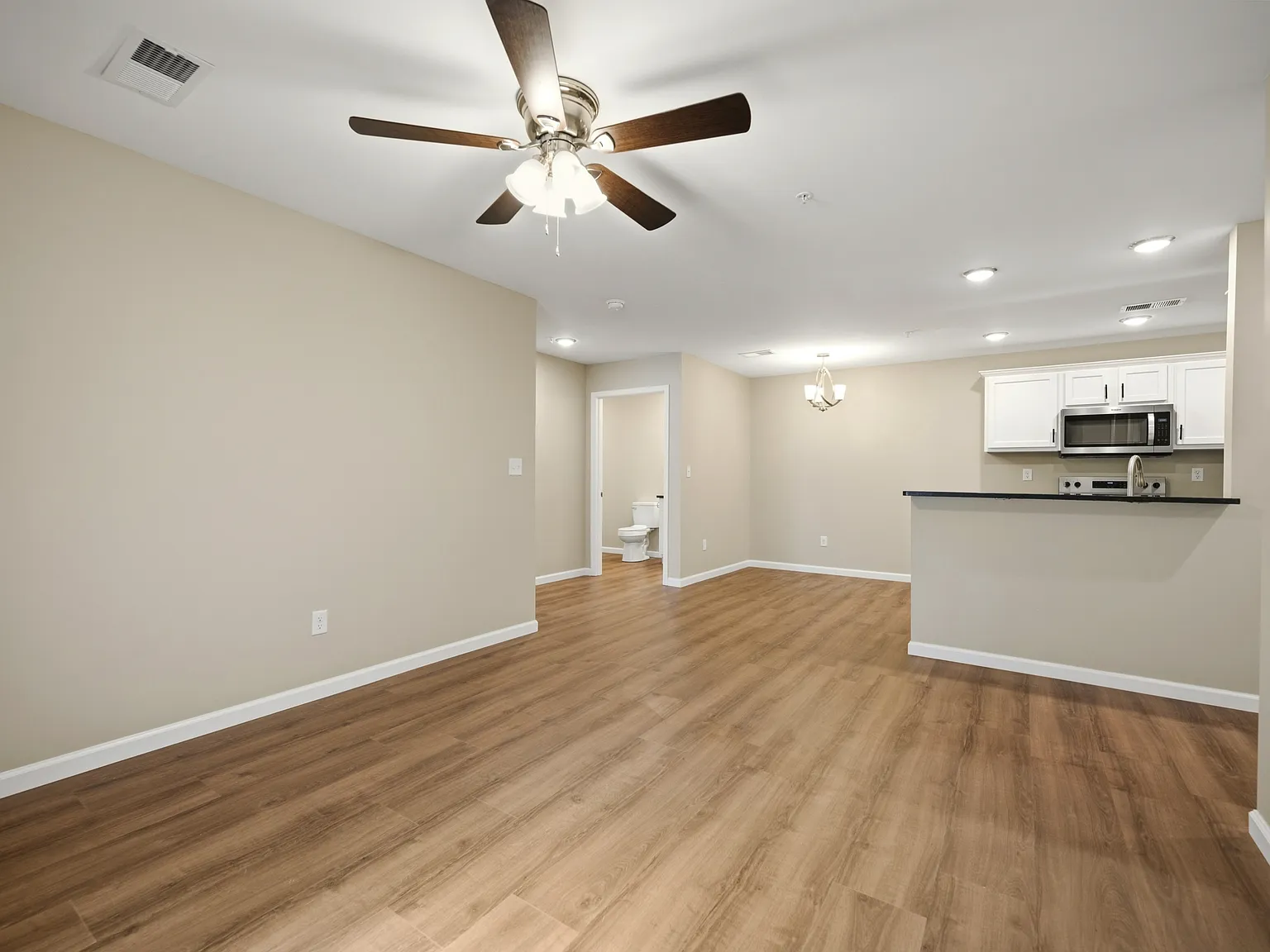 2319 Lantern Ridge Drive - 2 — Photo 4