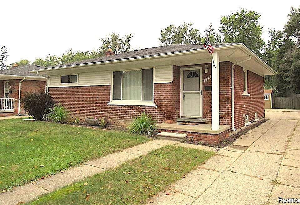 1st image of 938 Canterbury Dr