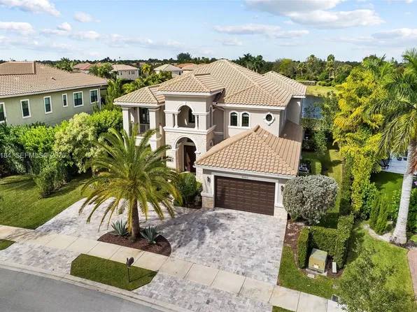 9960 Bay Leaf Ct, Parkland, FL 33076