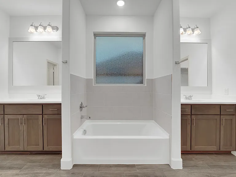 117 Community Dr — Photo 17