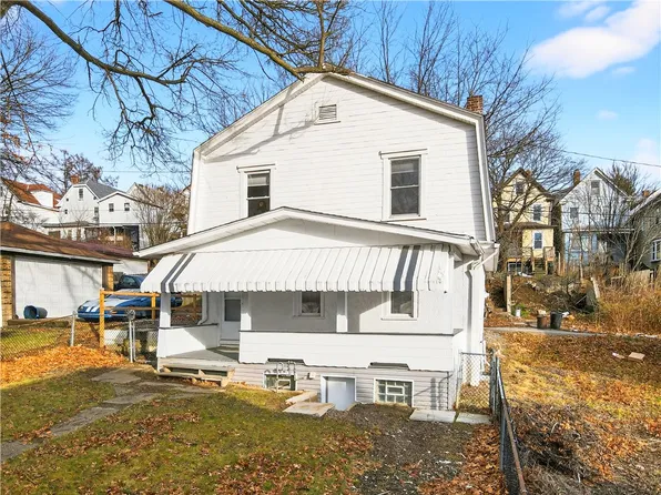 1320 Woodmont Ave, New Kensington, PA 15068