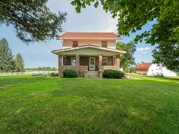 524 E 60th St N, Newton, IA 50208
