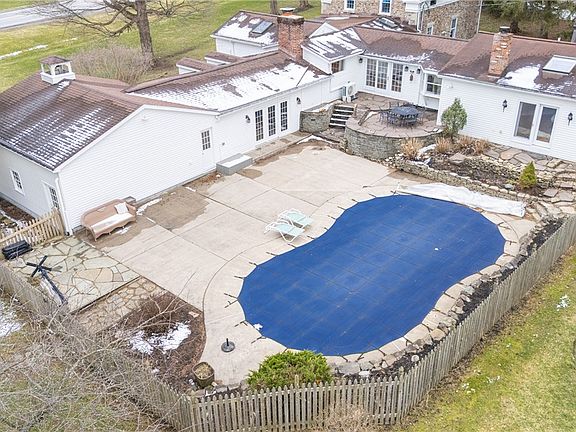 4th image of 7834 North Rd