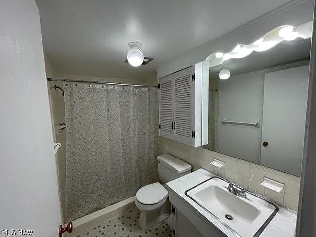 6960 Carriage Hill Dr #101 — Photo 13