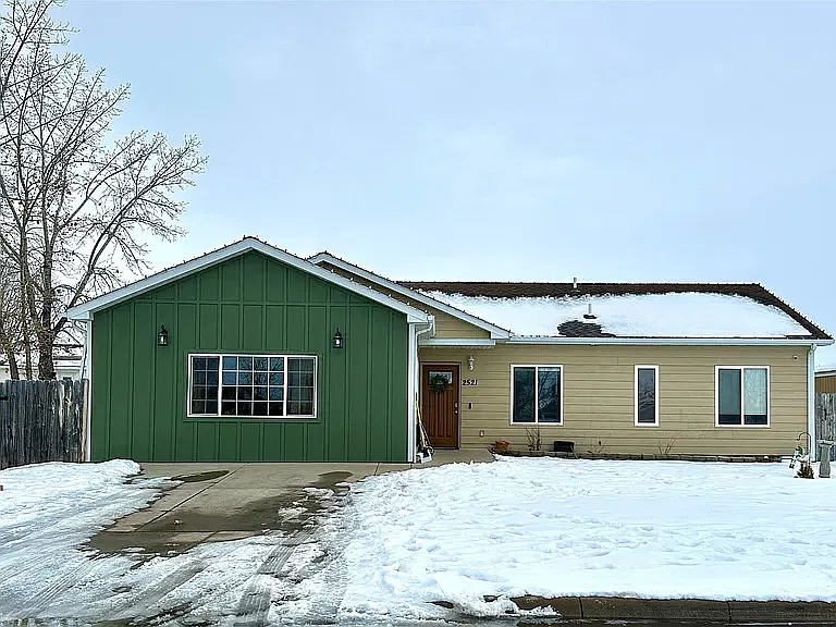 2521 Castle Pines Way