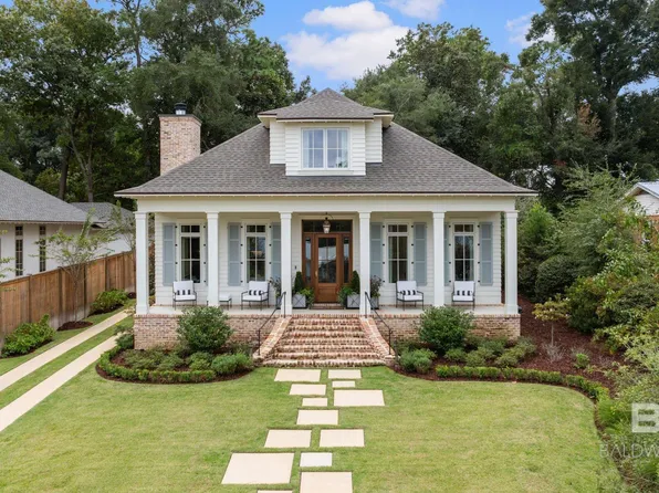 210 Tensaw Ave, Fairhope, AL 36532