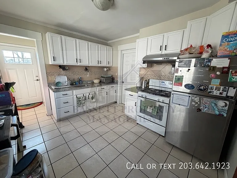 2 Homestead Ave — Photo 7