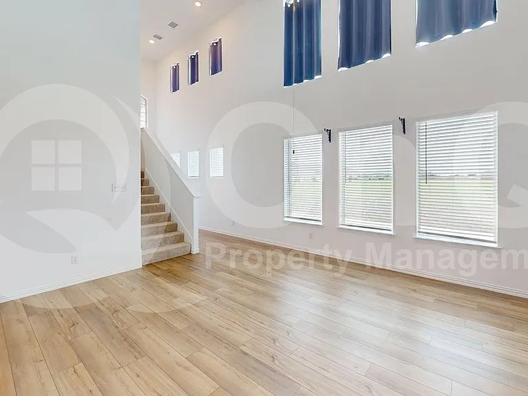3750 Honey Daisy Dr — Photo 6