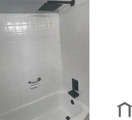 5th image of 18410 Rosemont Ave