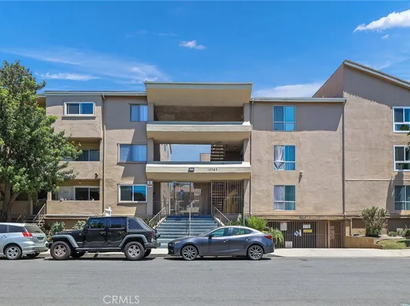 10757 Hortense St APT 205, North Hollywood, CA 91602
