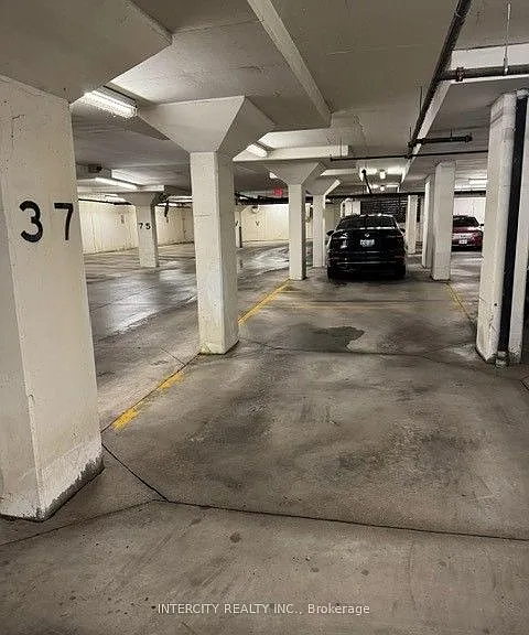 800 Sheppard Ave W #209 — Photo 22
