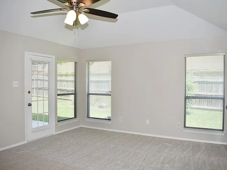 3104 Green Country Ct — Photo 8