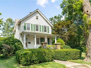 101 Prospect Ave, Valhalla, NY 10595