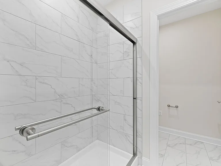 5233 Highpointe Lakes Dr #401 — Photo 47