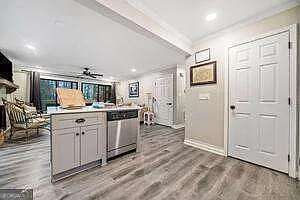 2501 Fairway Oaks — Photo 9