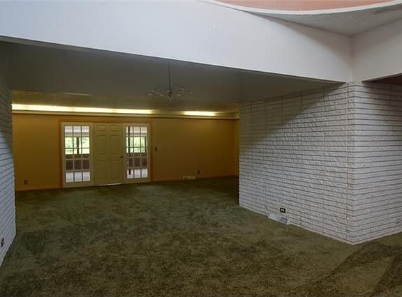2nd image of 744 Howse Ave
