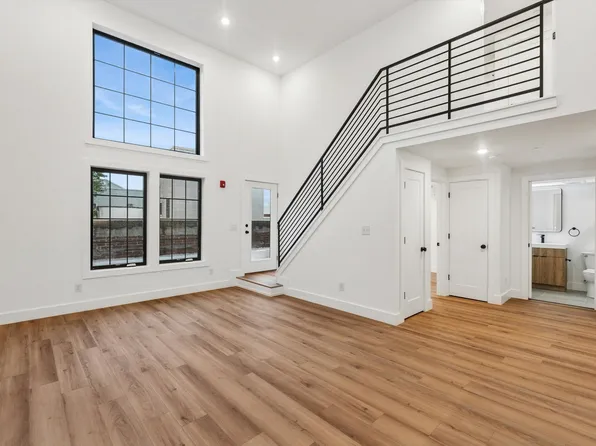 The Lumen, 538 Federal St #205, Philadelphia, PA 19147