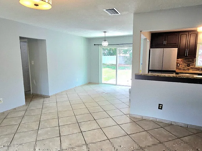1340 Paradise Ln — Photo 14