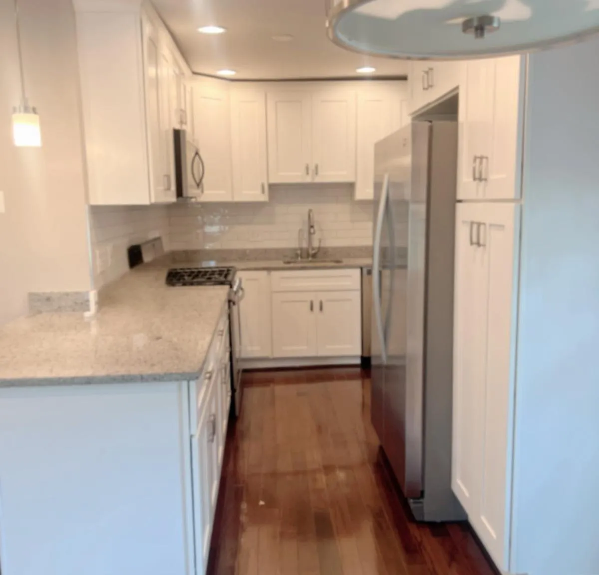 3 bed, 1.0 bath, 1084 sqft, $3,350 — Photo 3
