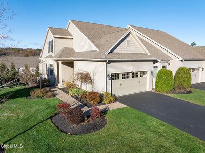 14 St Marks Square, Slingerlands, NY, 12159