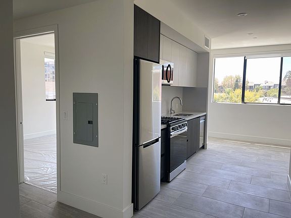 2nd image of 3766 Motor Ave #301