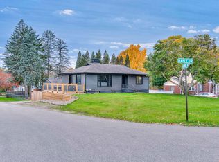 2270 Maple Dr, Jackson, MI 49203