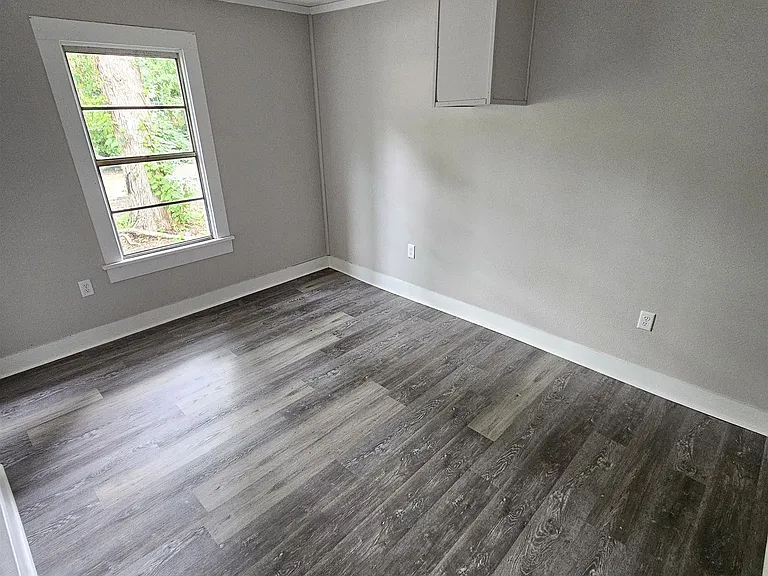 4917 Haywood St — Photo 12