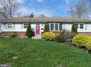 25 Jefferson Ave, Marlton, NJ 08053